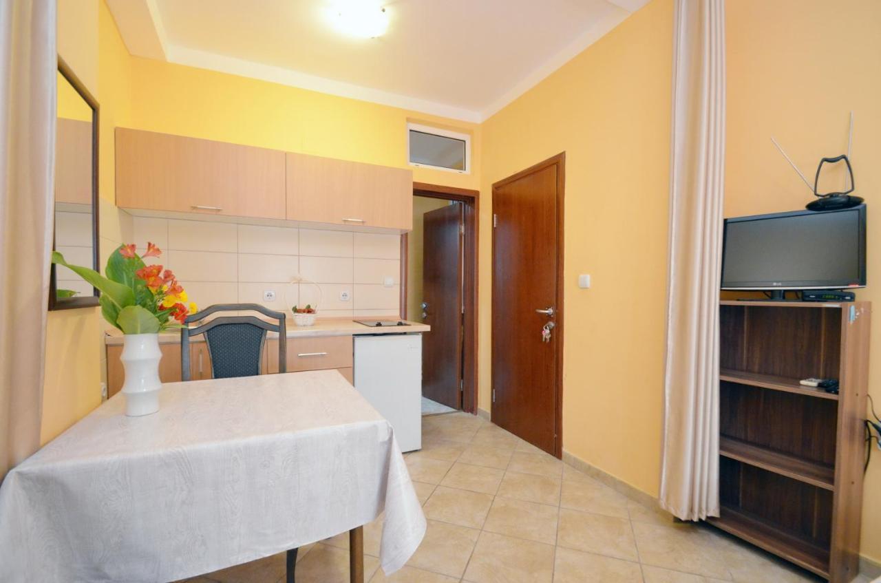 Tau Mir I Dobro Apartment Kotor Bagian luar foto