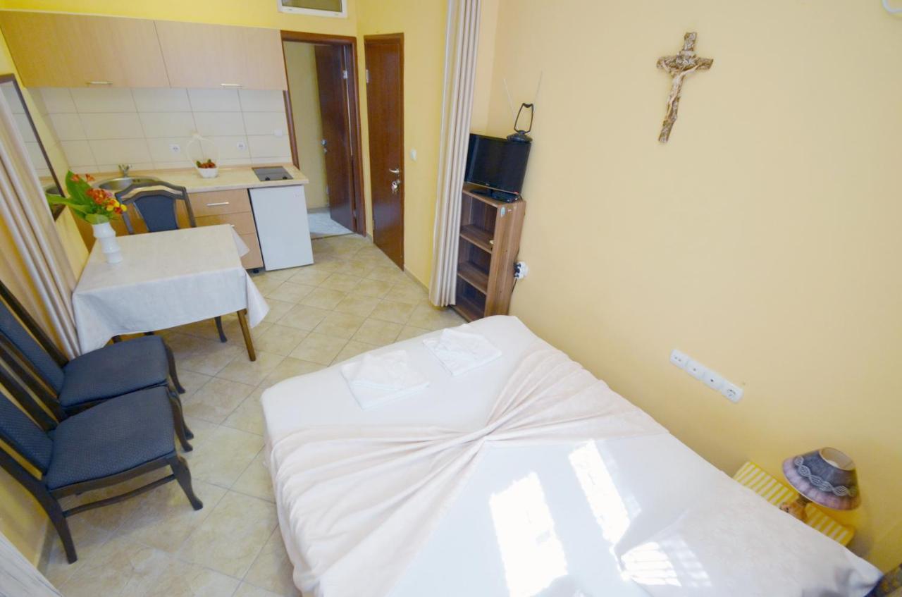 Tau Mir I Dobro Apartment Kotor Bagian luar foto
